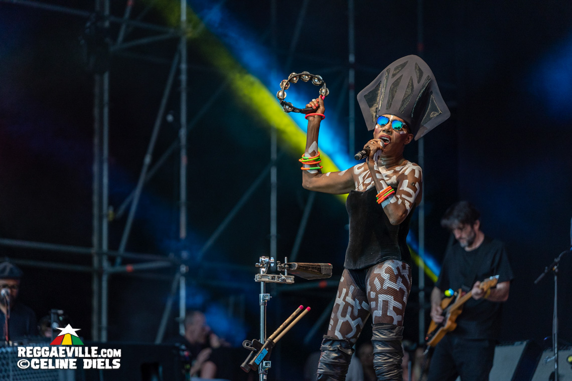 Grace Jones, Etana
