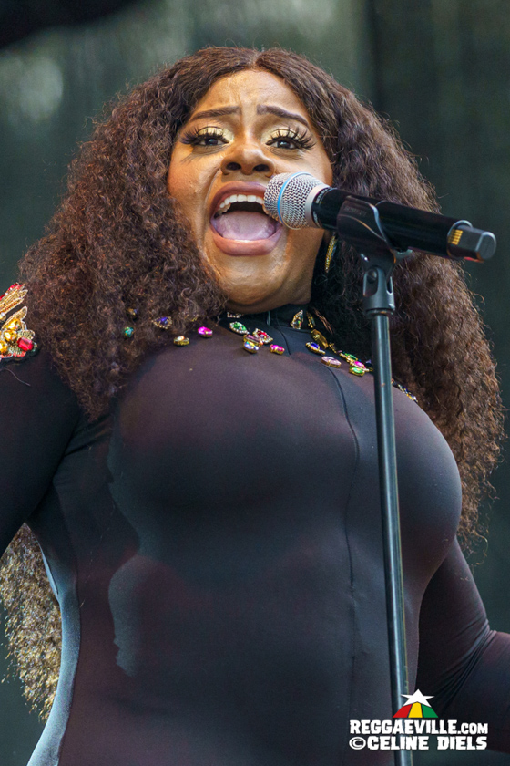 Grace Jones, Etana