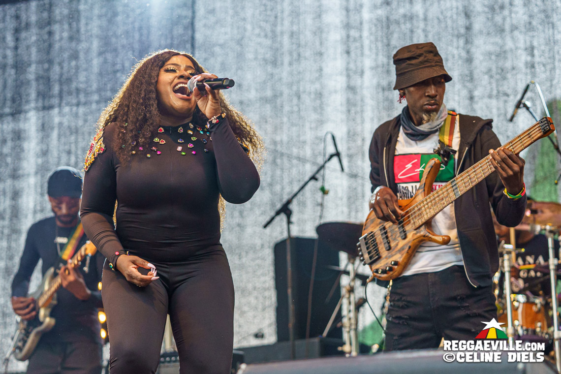 Grace Jones, Etana