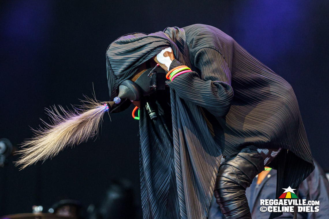 Grace Jones, Etana