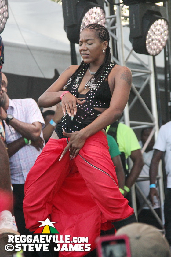 Aidonia, Teejay, Govana