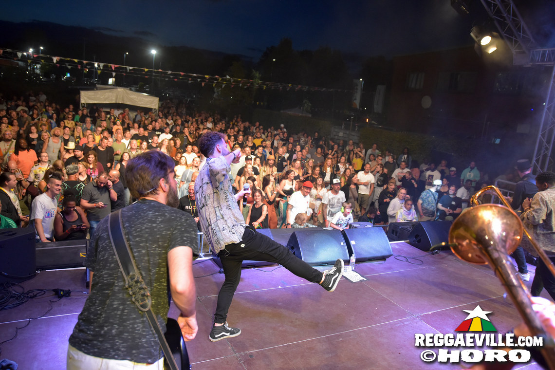 Banda Senderos, Grasshoppers