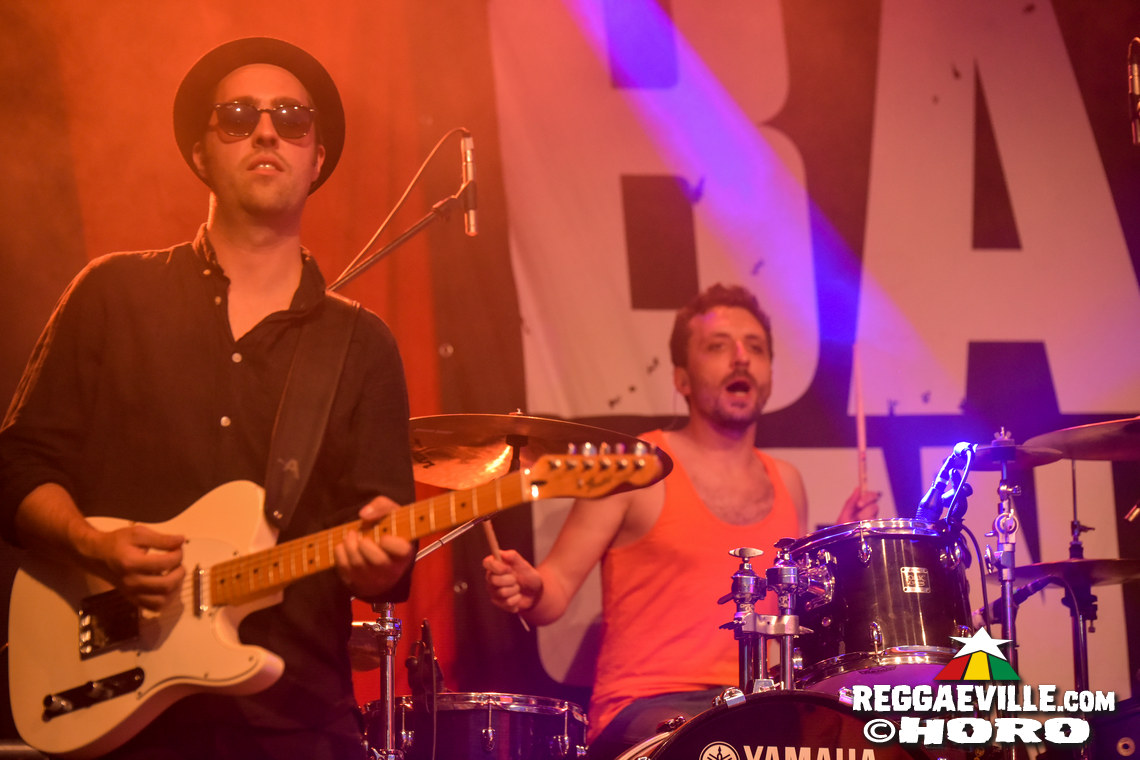 Banda Senderos, Grasshoppers