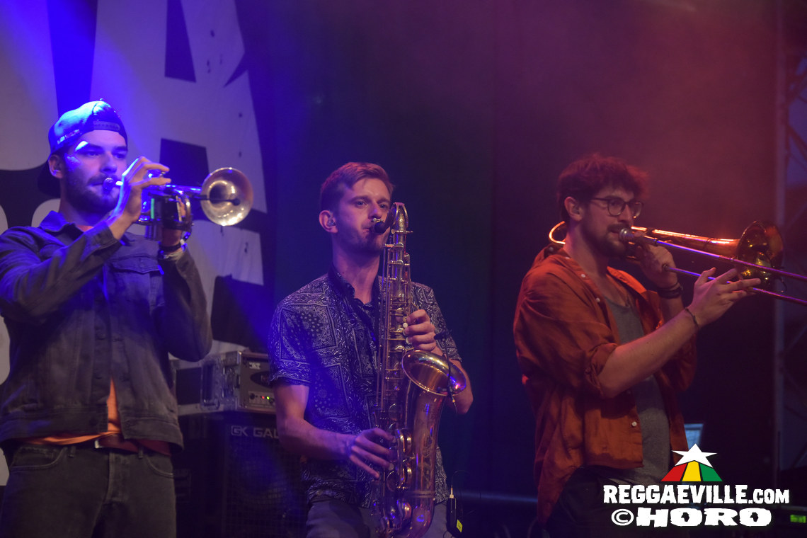 Banda Senderos, Grasshoppers