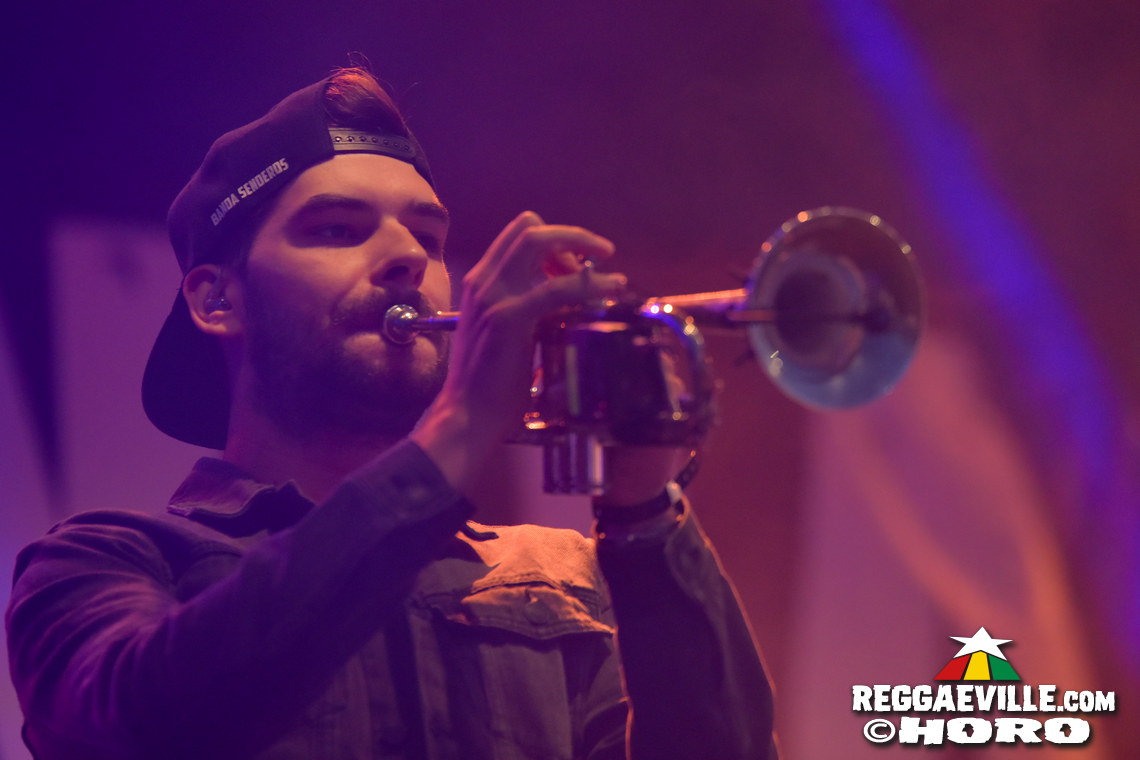 Banda Senderos, Grasshoppers