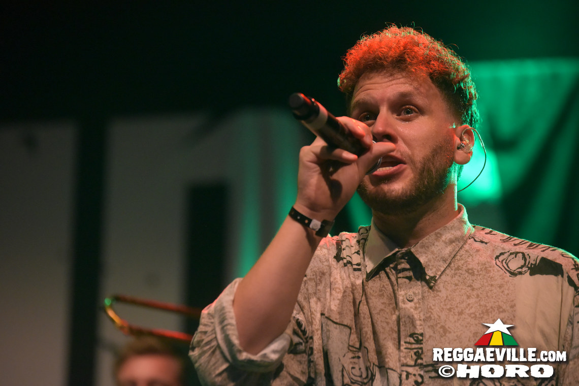 Banda Senderos, Grasshoppers