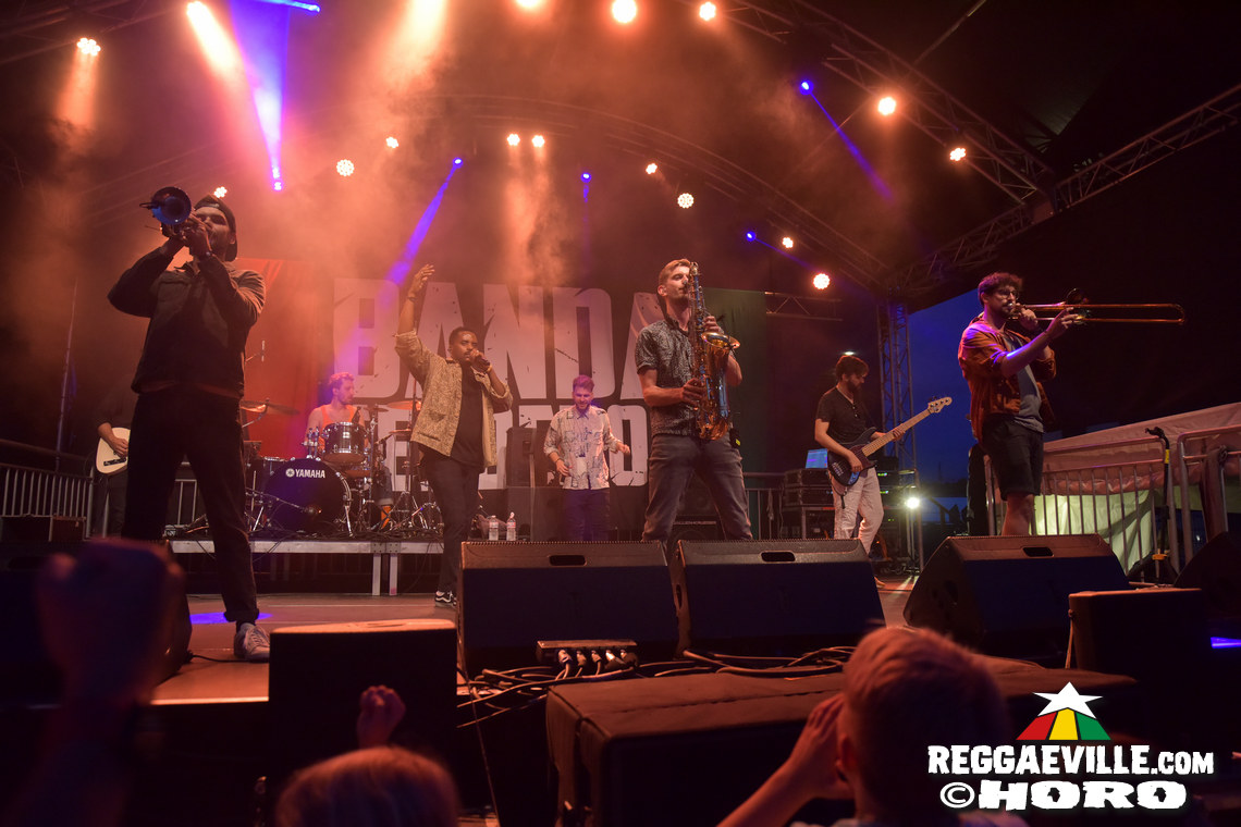 Banda Senderos, Grasshoppers