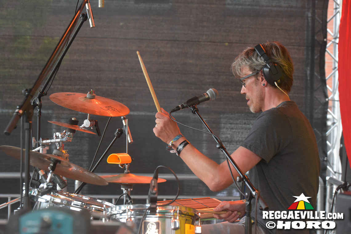 Banda Senderos, Grasshoppers