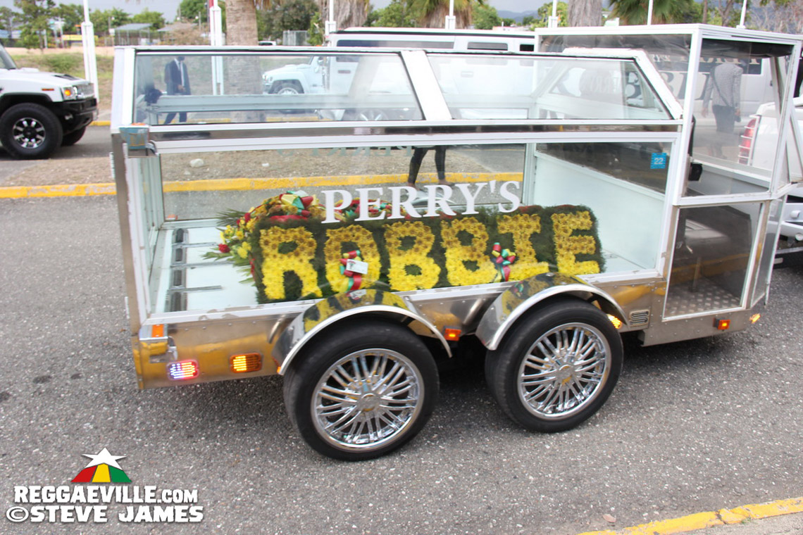 Robbie Shakespeare - Public Viewing