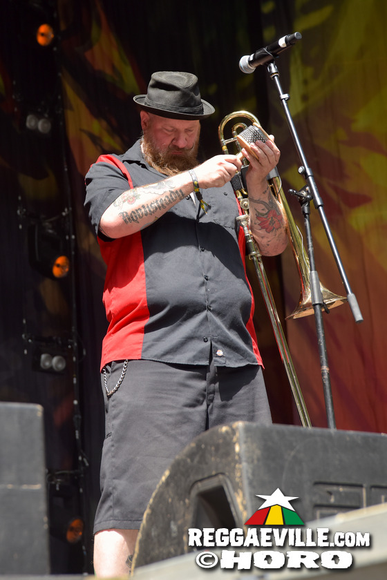 Dr. Ring Ding, Verse iTal, Dancing School - Munixx Inna Motion