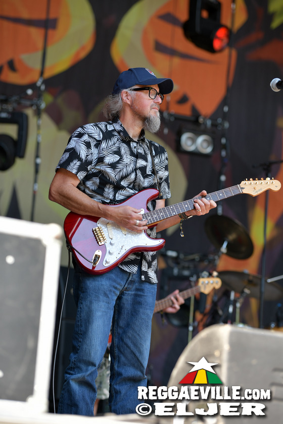 Dr. Ring Ding, Verse iTal, Dancing School - Munixx Inna Motion