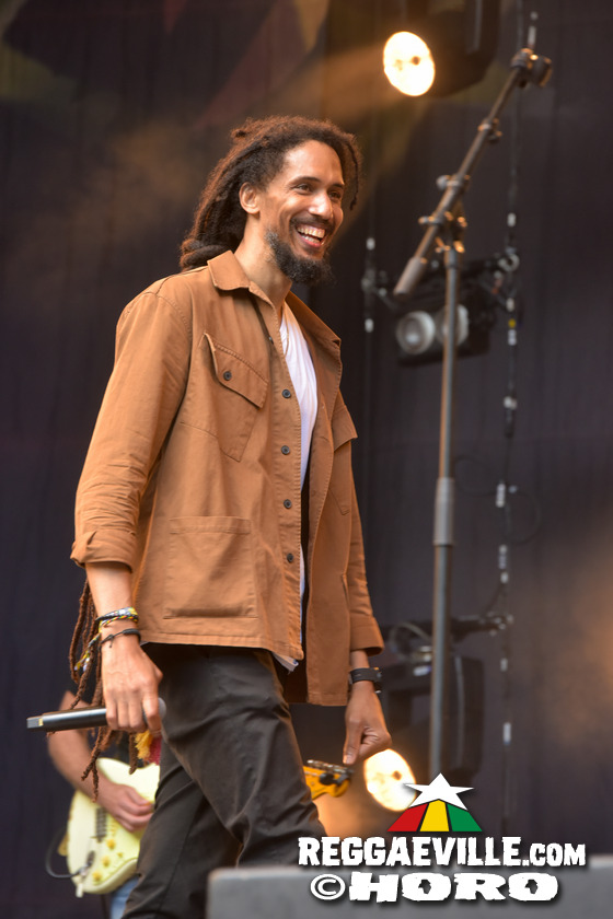 Dr. Ring Ding, Verse iTal, Dancing School - Munixx Inna Motion