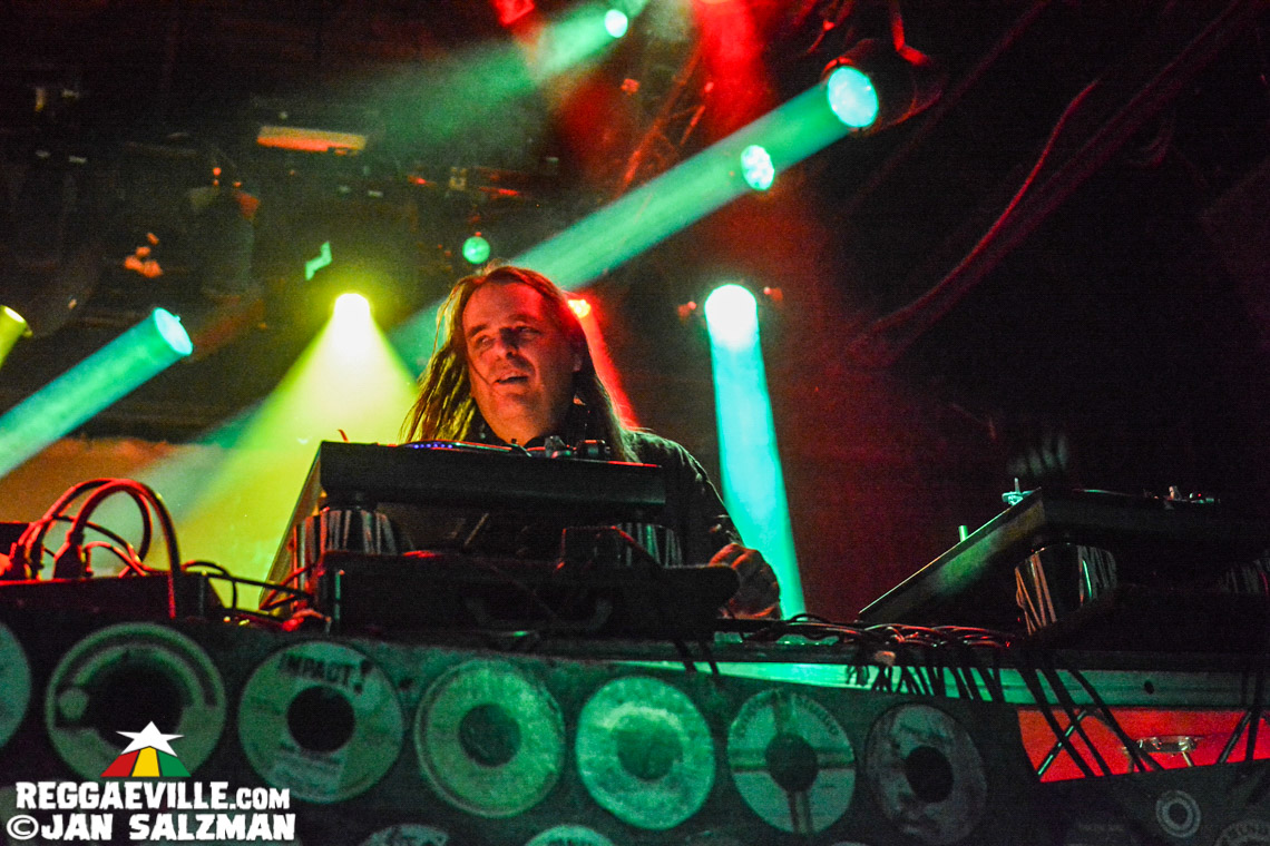 Sister Nancy, Tippa Lee