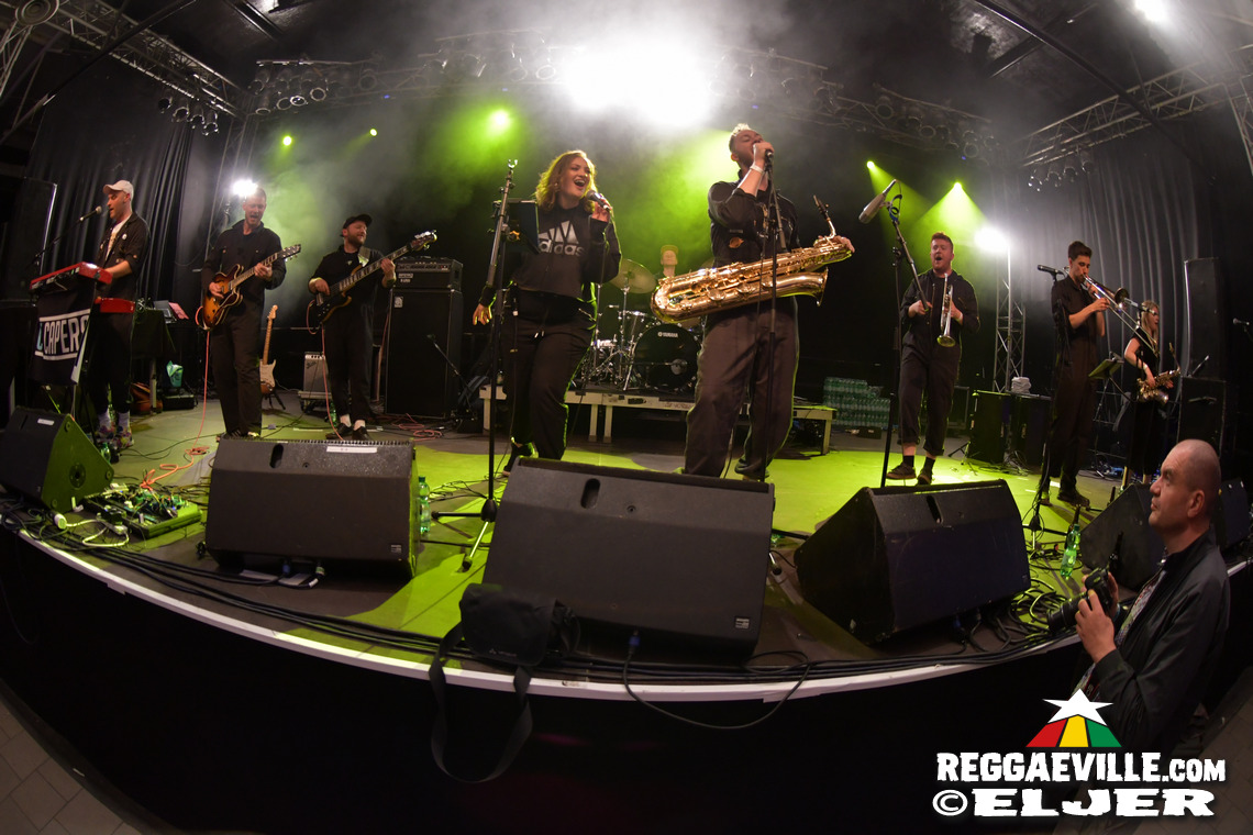 The Slapstickers, Cut Capers