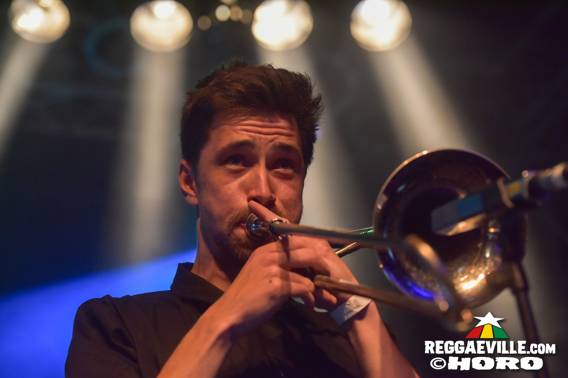 The Slapstickers, Cut Capers