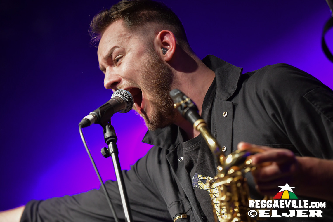 The Slapstickers, Cut Capers