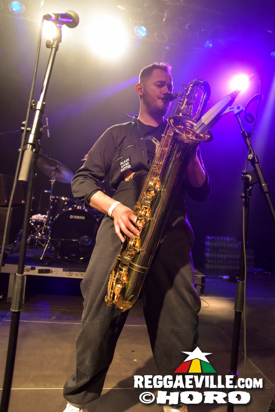 The Slapstickers, Cut Capers