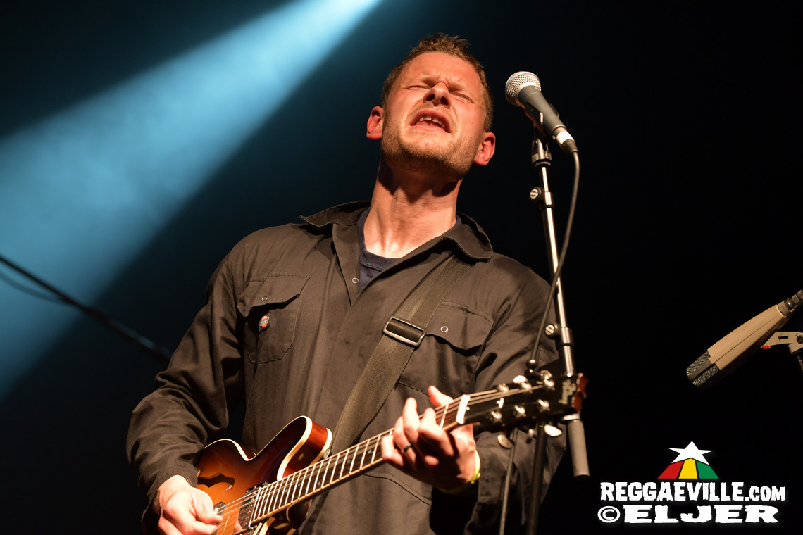 The Slapstickers, Cut Capers