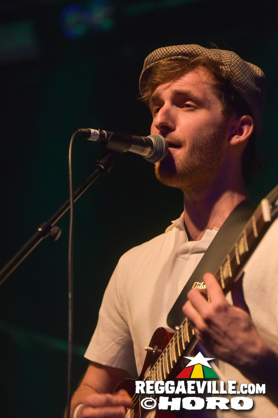 The Slapstickers, Cut Capers