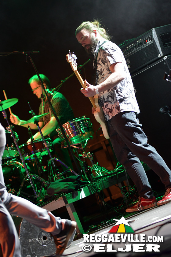 The Slapstickers, Cut Capers