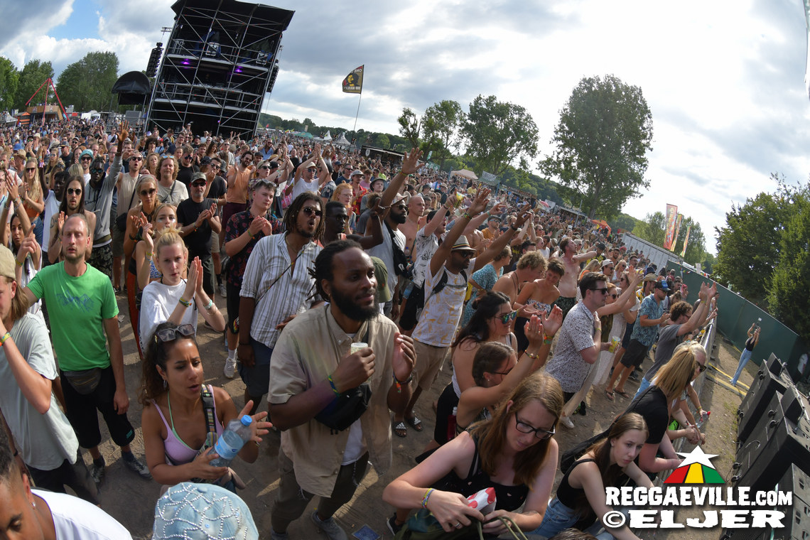 Katchafire, Jahneration, Sara Lugo, Brushy One String