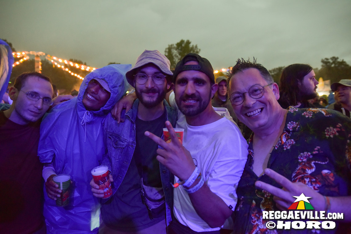 Mike Love, Toké, Martin Jondo