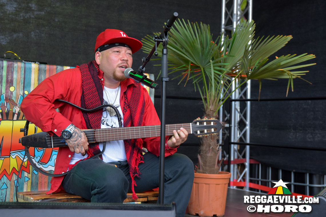 Mike Love, Toké, Martin Jondo