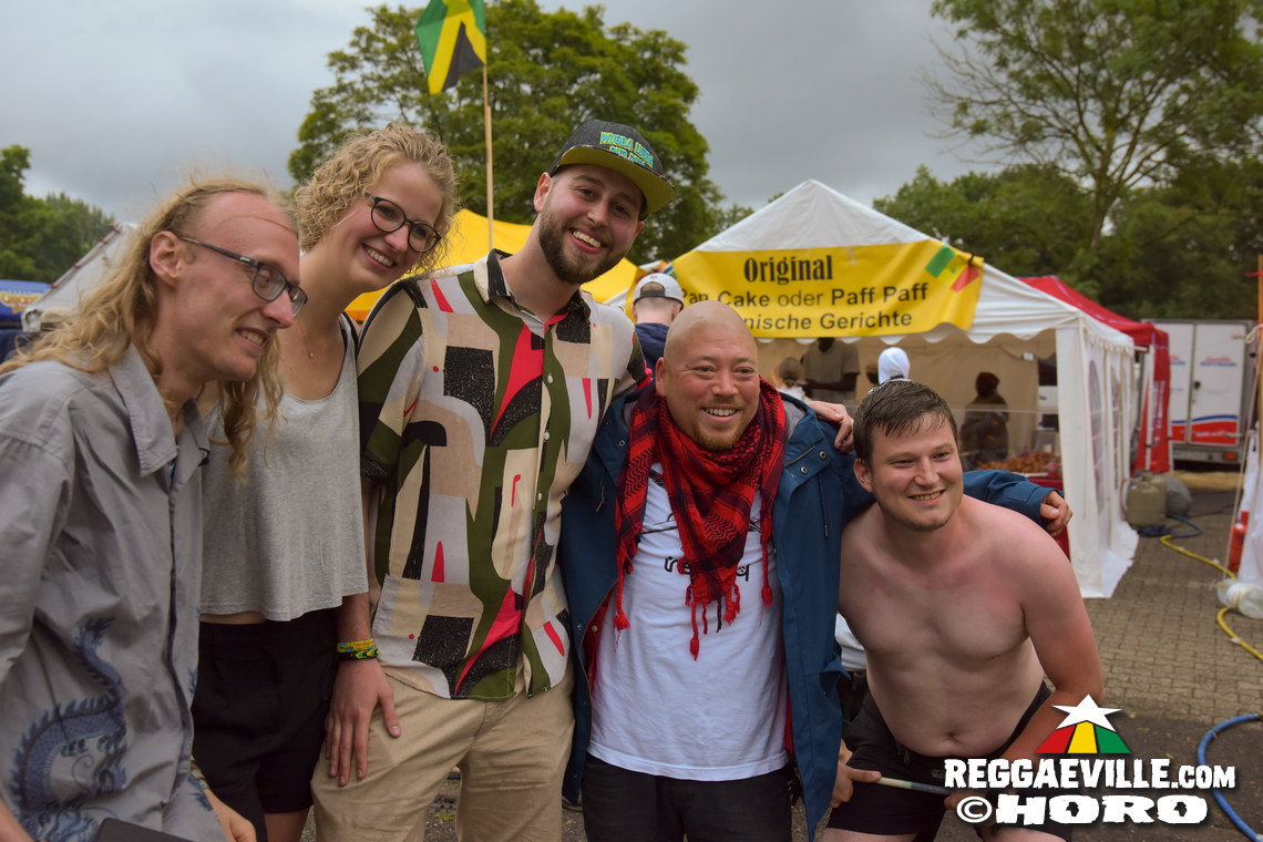 Mike Love, Toké, Martin Jondo