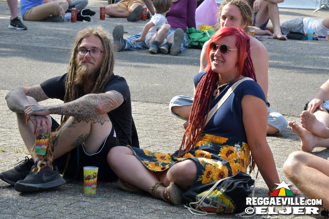 Mike Love, Toké, Martin Jondo