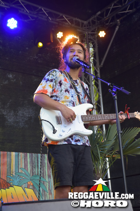 Mike Love, Toké, Martin Jondo