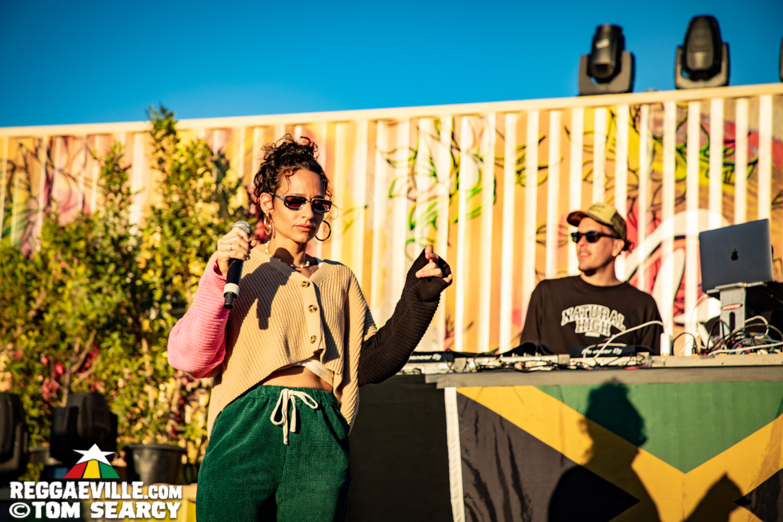 Yaadcore, Sarah Couch & Natural High