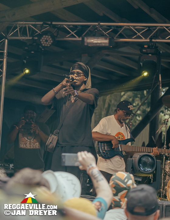 Micah Shemaiah & The Dreadites, Macka B, Ranking Joe