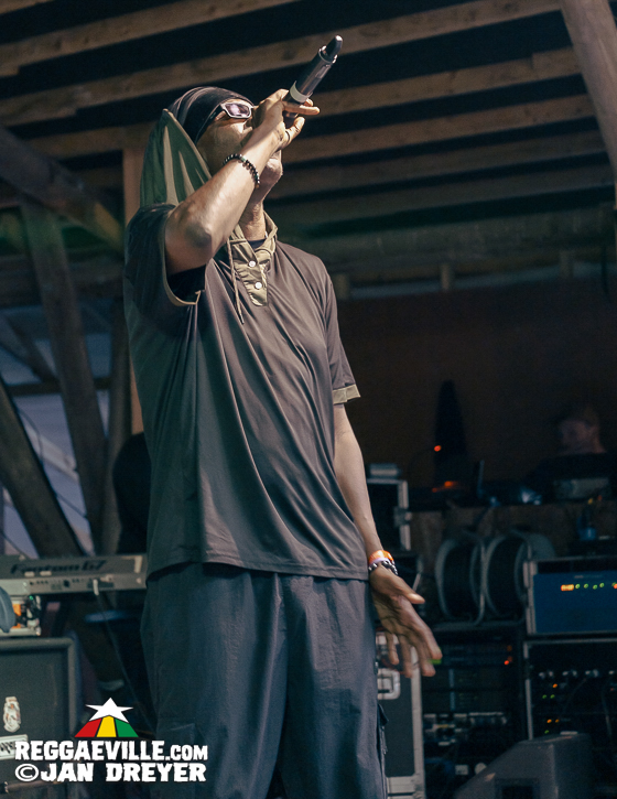 Micah Shemaiah & The Dreadites, Macka B, Ranking Joe