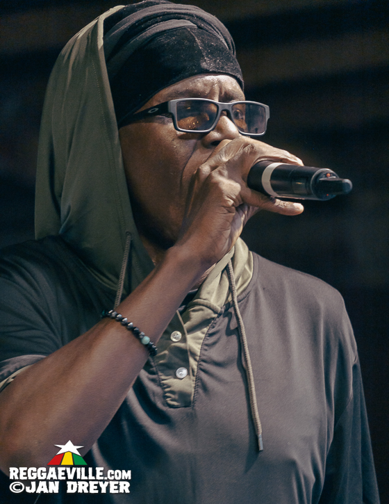 Micah Shemaiah & The Dreadites, Macka B, Ranking Joe