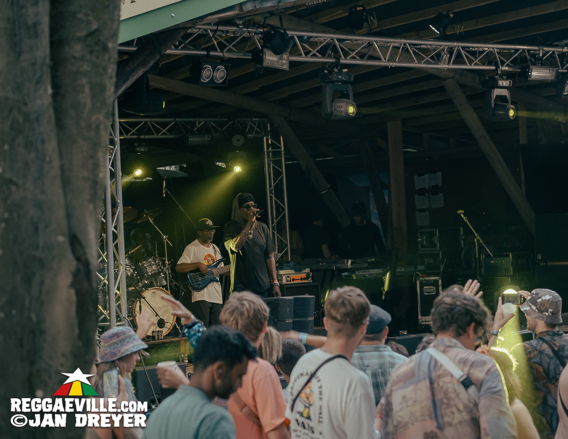 Micah Shemaiah & The Dreadites, Macka B, Ranking Joe