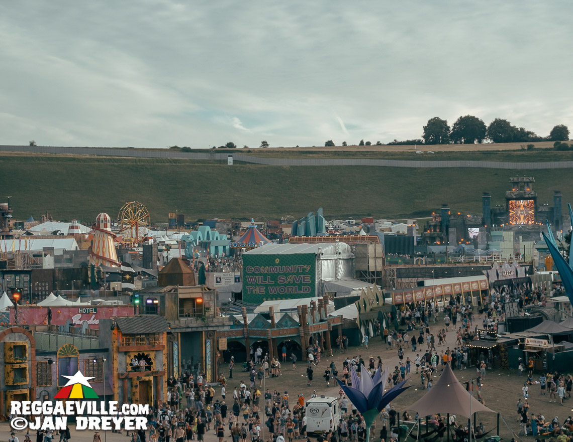 Micah Shemaiah & The Dreadites, Macka B, Ranking Joe