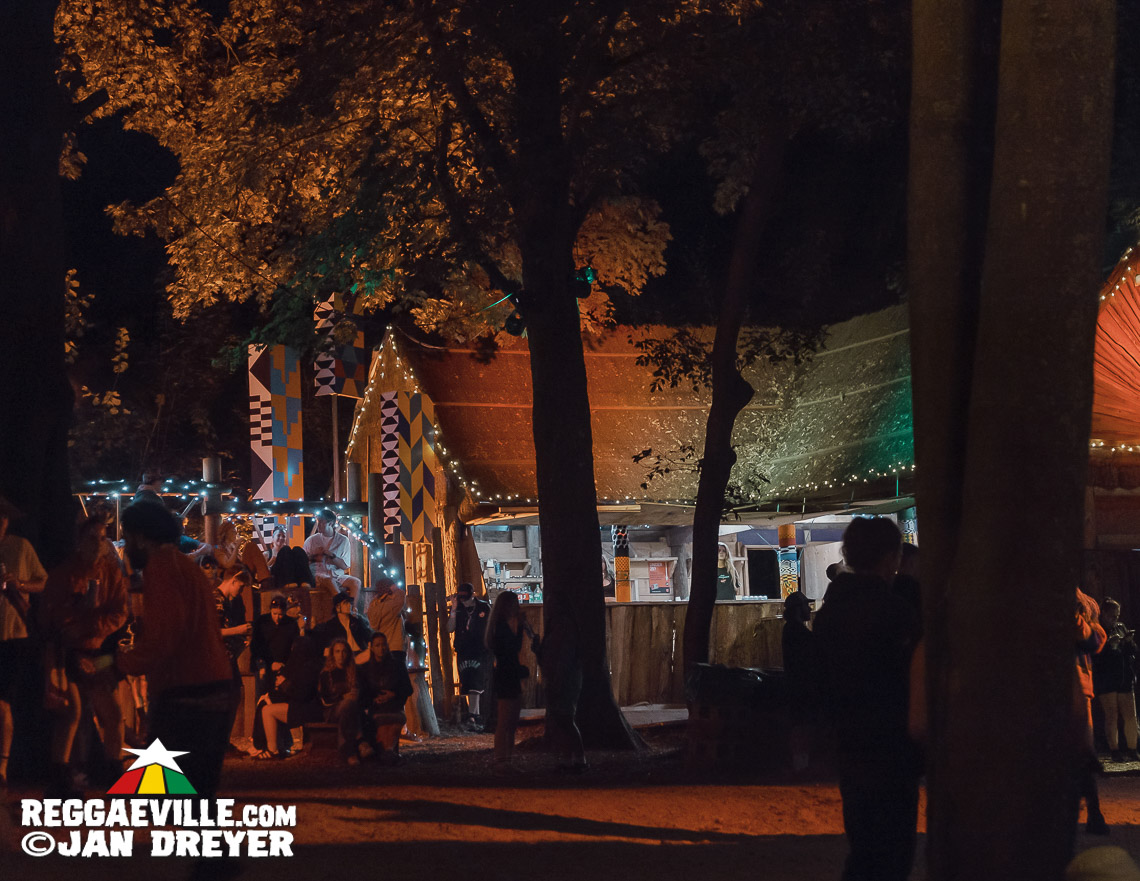 Micah Shemaiah & The Dreadites, Macka B, Ranking Joe