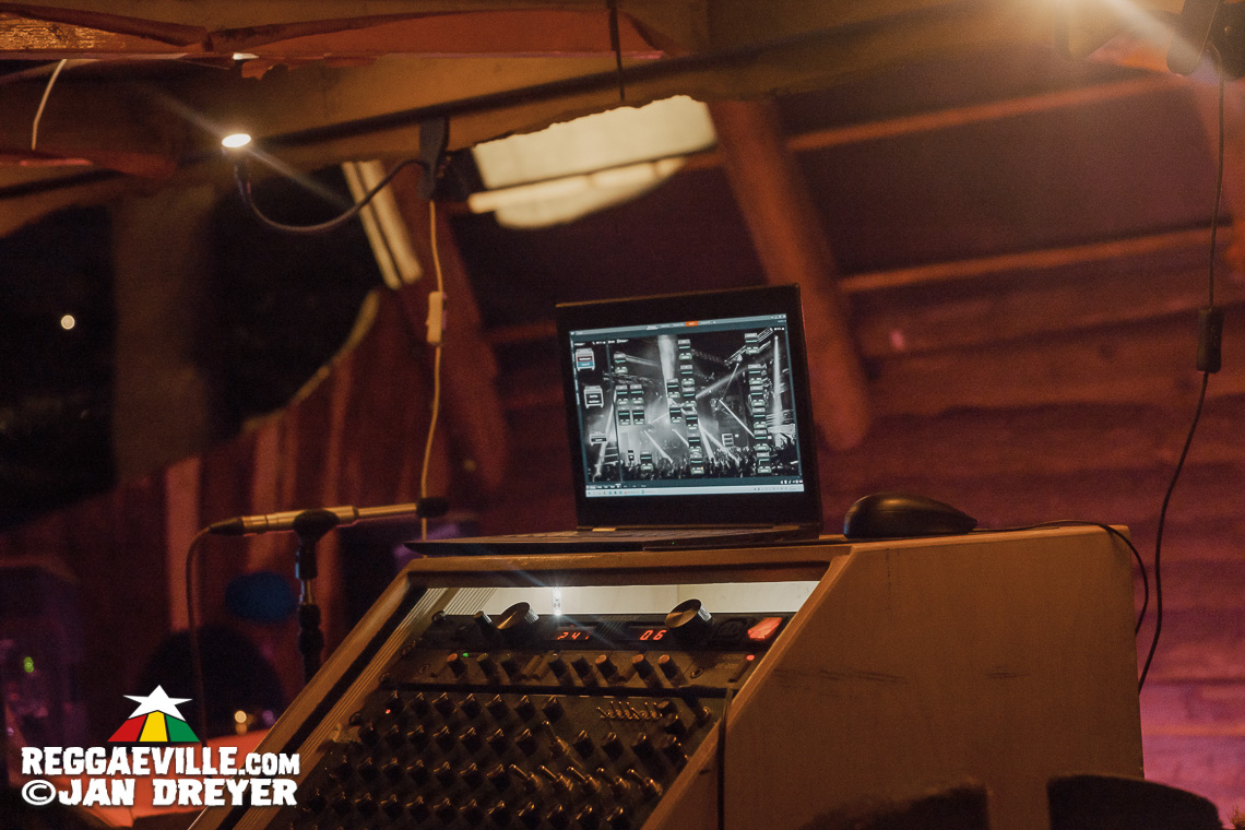 Micah Shemaiah & The Dreadites, Macka B, Ranking Joe