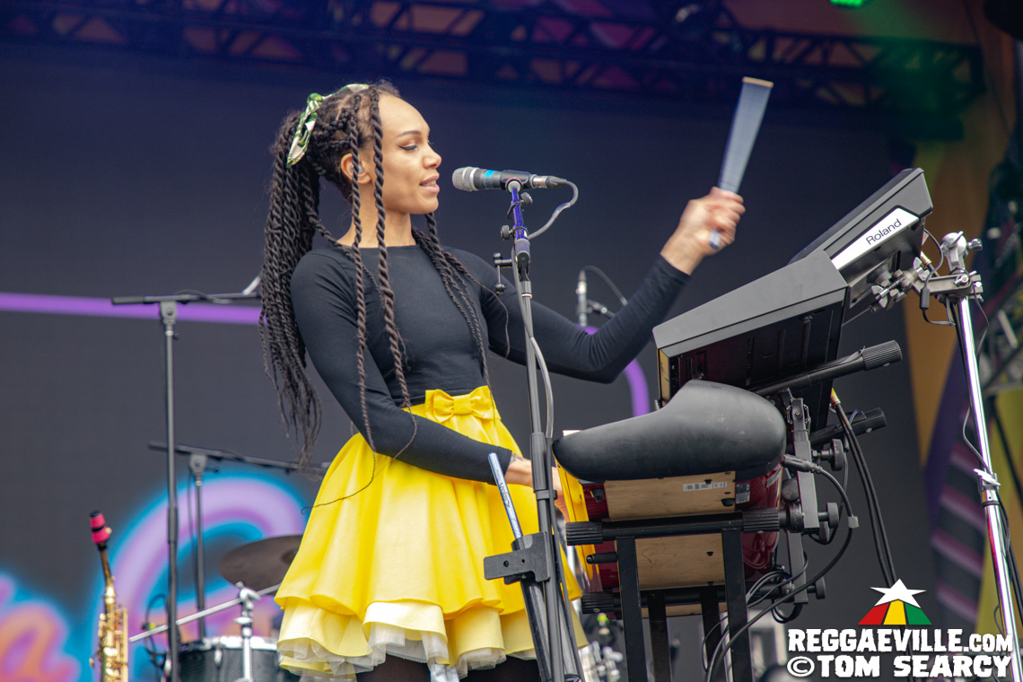 Lila Iké, The Skints, L.A.B