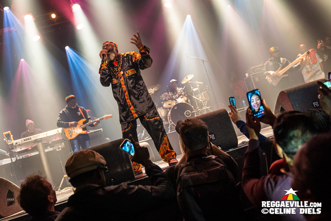 Capleton & The Prophecy Band, Jah Thunder