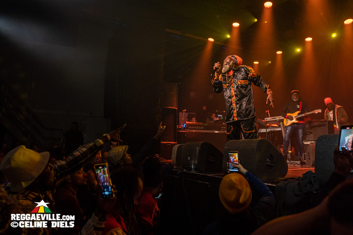 Capleton & The Prophecy Band, Jah Thunder