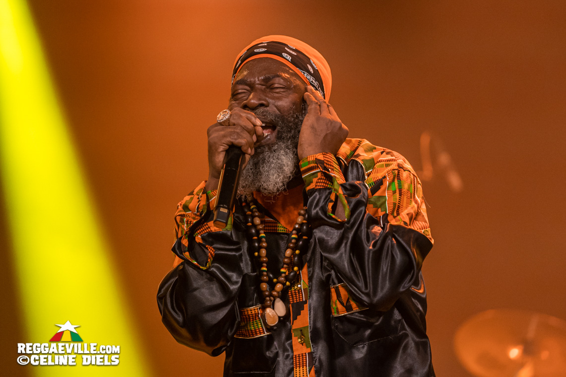 Capleton & The Prophecy Band, Jah Thunder