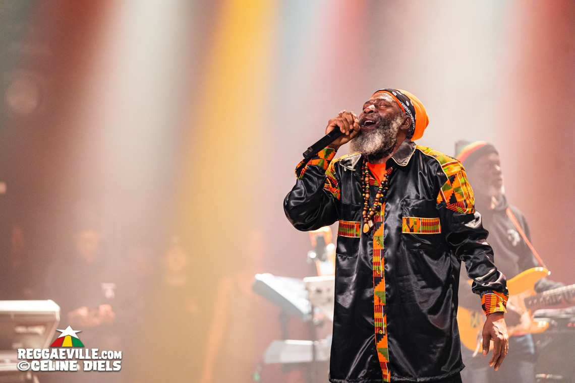 Capleton & The Prophecy Band, Jah Thunder