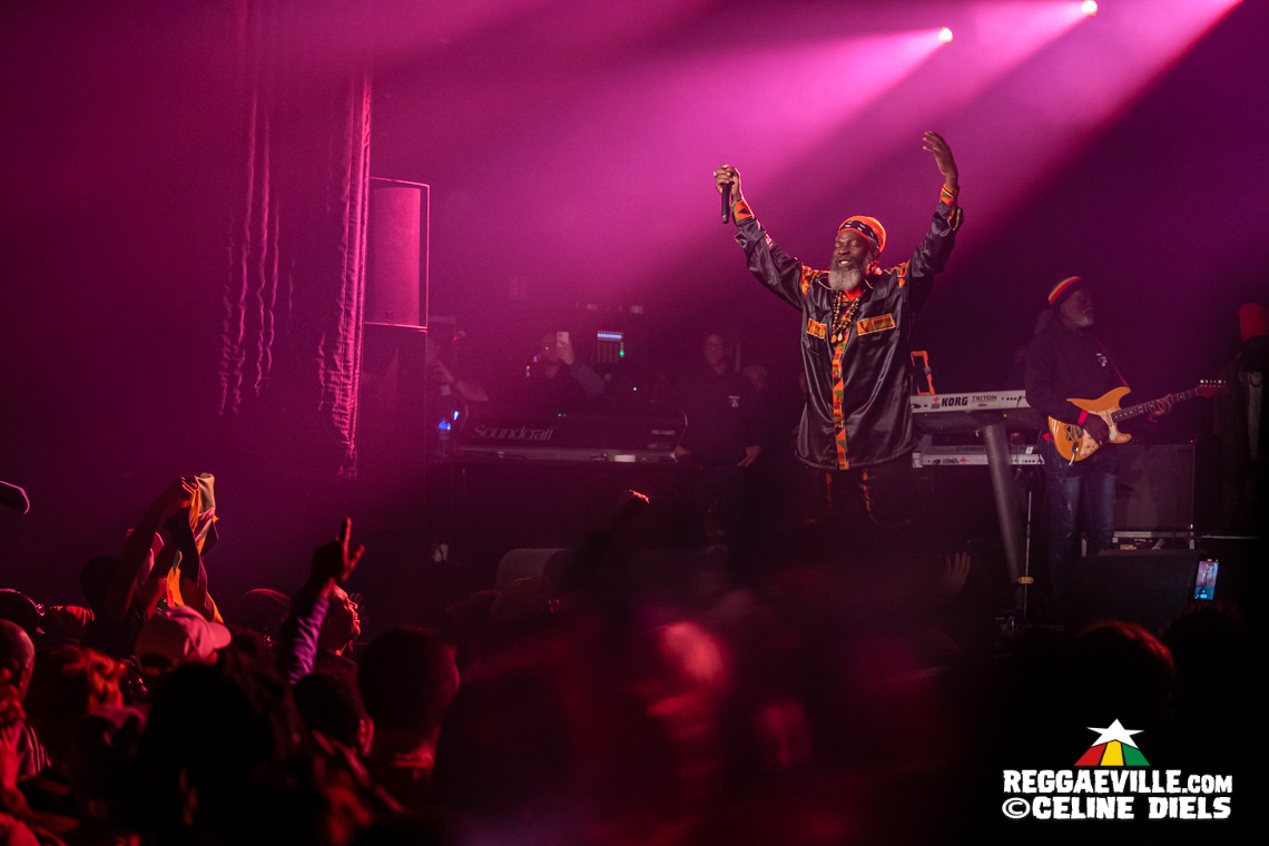Capleton & The Prophecy Band, Jah Thunder