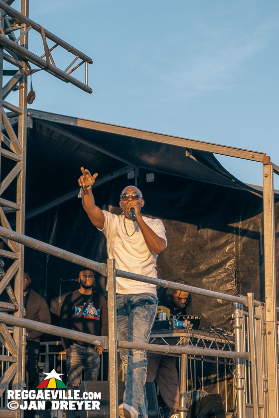 Chronixx, Skillibeng, Seani B