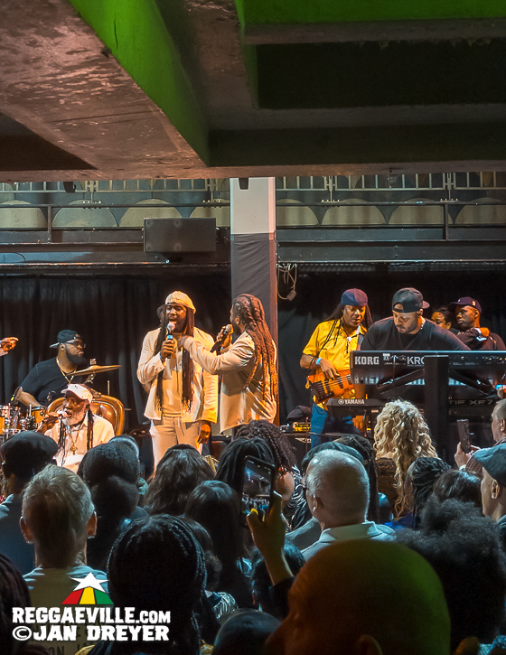 Freddie McGregor feat. Stephen & Chino plus Beenie Man & Tippa Irie