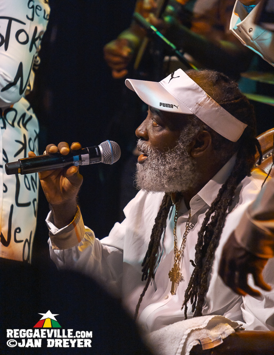 Freddie McGregor feat. Stephen & Chino plus Beenie Man & Tippa Irie