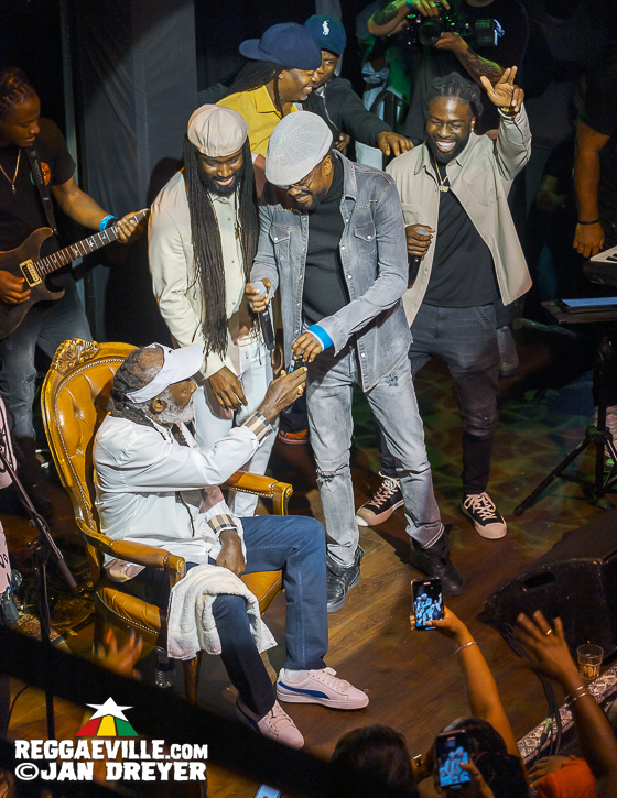 Freddie McGregor feat. Stephen & Chino plus Beenie Man & Tippa Irie