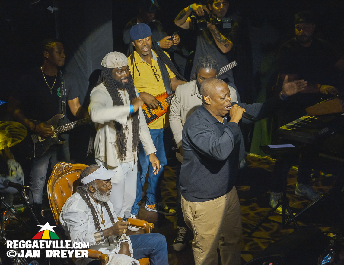 Freddie McGregor feat. Stephen & Chino plus Beenie Man & Tippa Irie