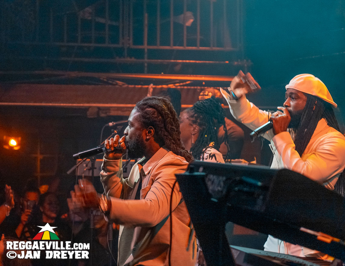 Freddie McGregor feat. Stephen & Chino plus Beenie Man & Tippa Irie